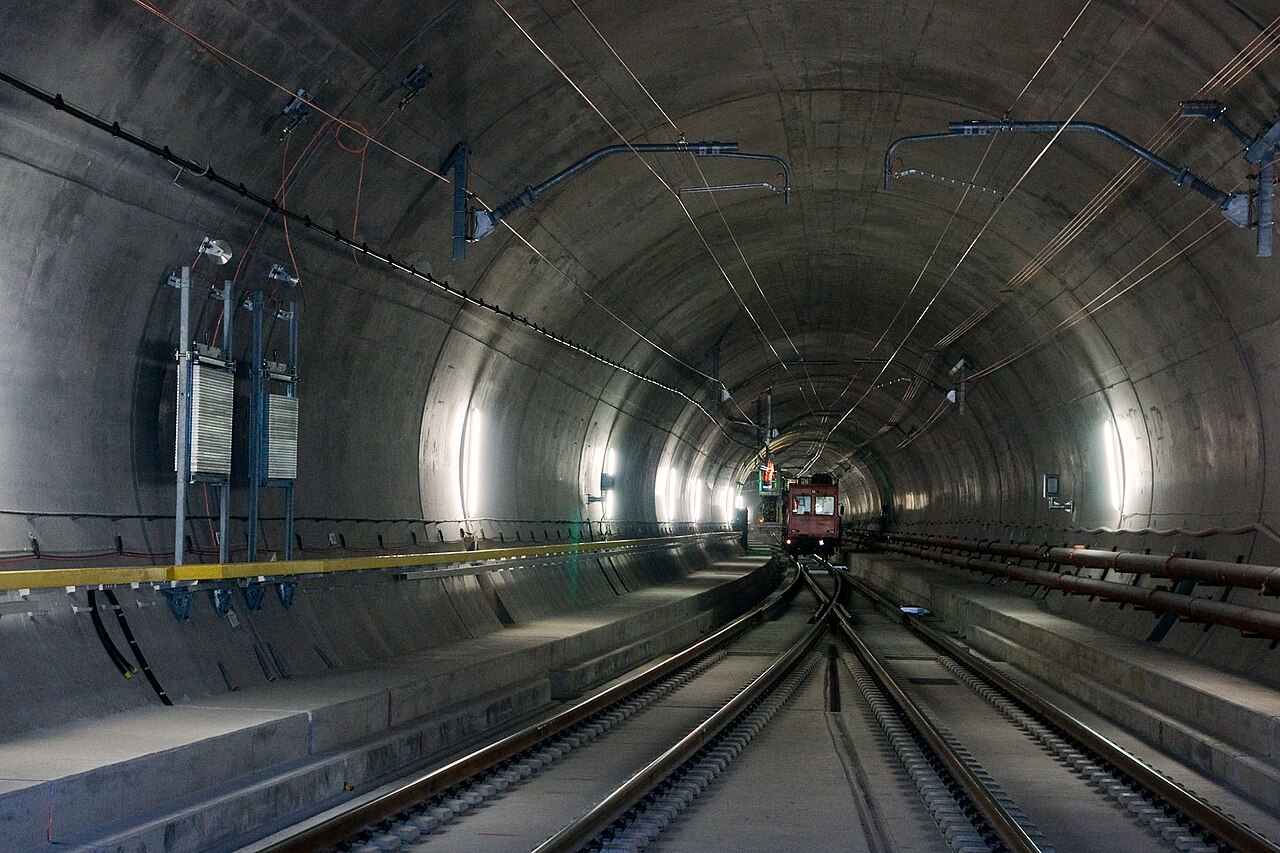 Gotthard-Basistunnel Baustelle Amsteg